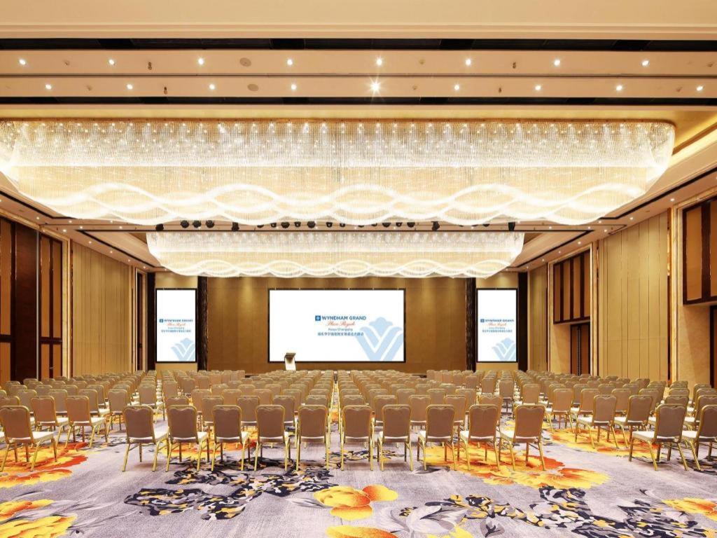 מלון Wyndham Grand Plaza Royale Huayu צ'ונגקינג מראה חיצוני תמונה