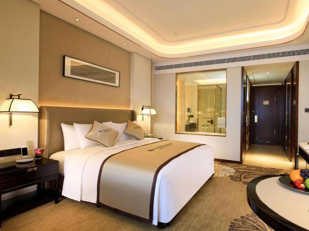 מלון Wyndham Grand Plaza Royale Huayu צ'ונגקינג מראה חיצוני תמונה