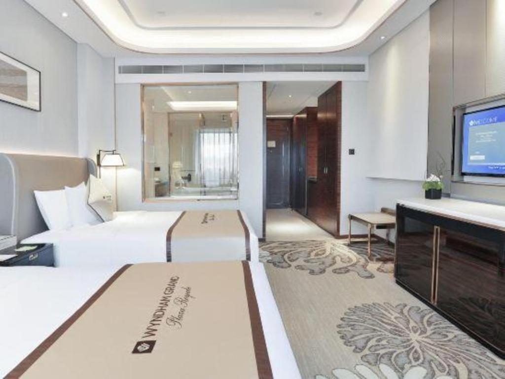 מלון Wyndham Grand Plaza Royale Huayu צ'ונגקינג מראה חיצוני תמונה