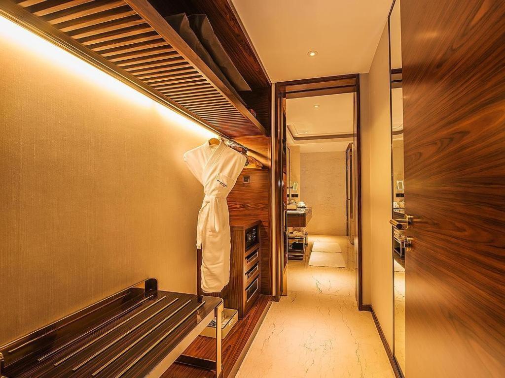 מלון Wyndham Grand Plaza Royale Huayu צ'ונגקינג מראה חיצוני תמונה