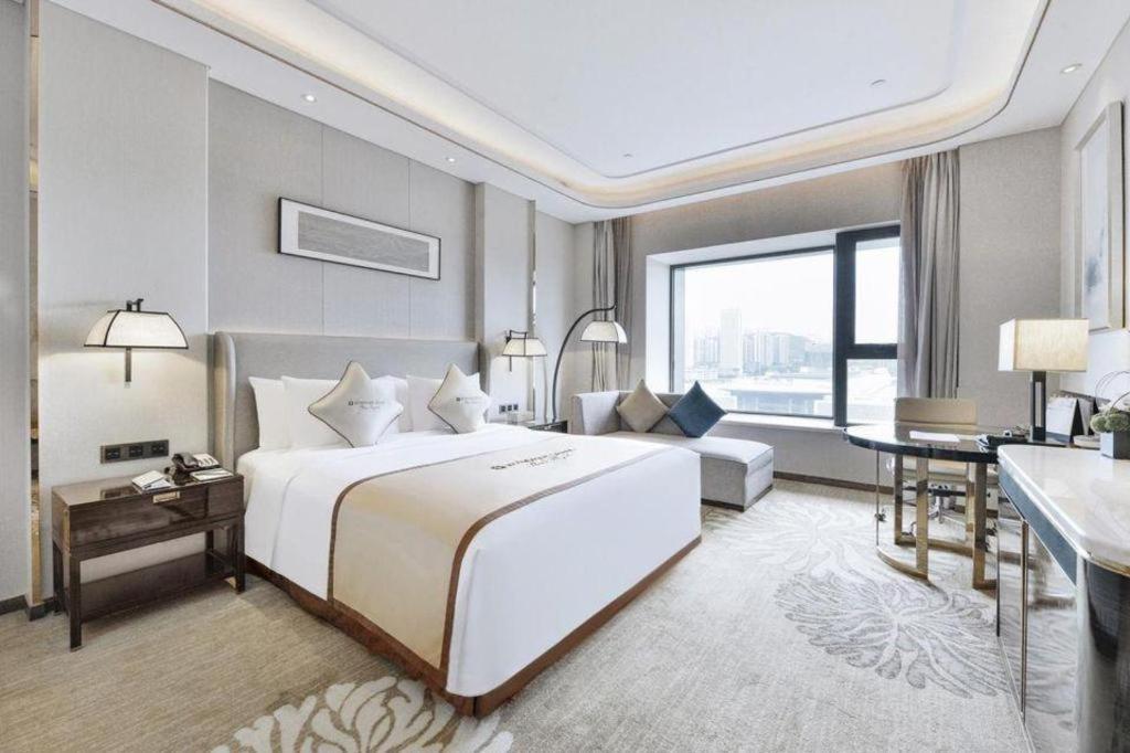 מלון Wyndham Grand Plaza Royale Huayu צ'ונגקינג מראה חיצוני תמונה