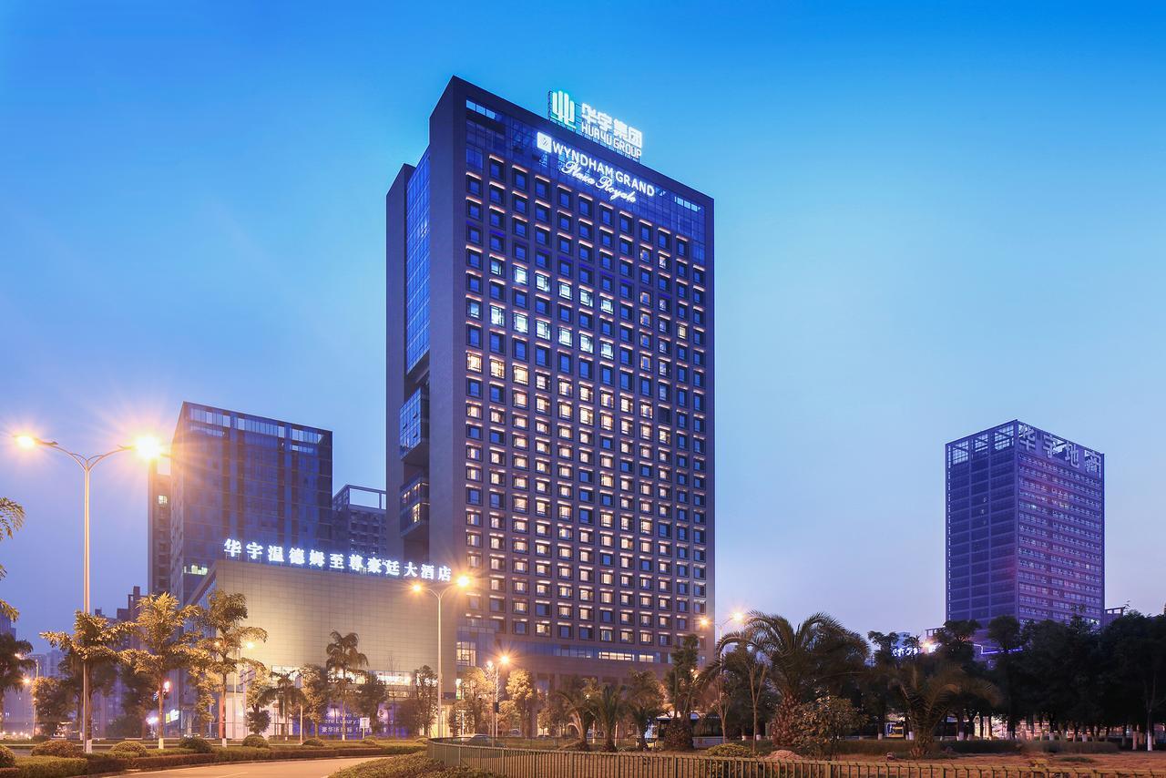 מלון Wyndham Grand Plaza Royale Huayu צ'ונגקינג מראה חיצוני תמונה